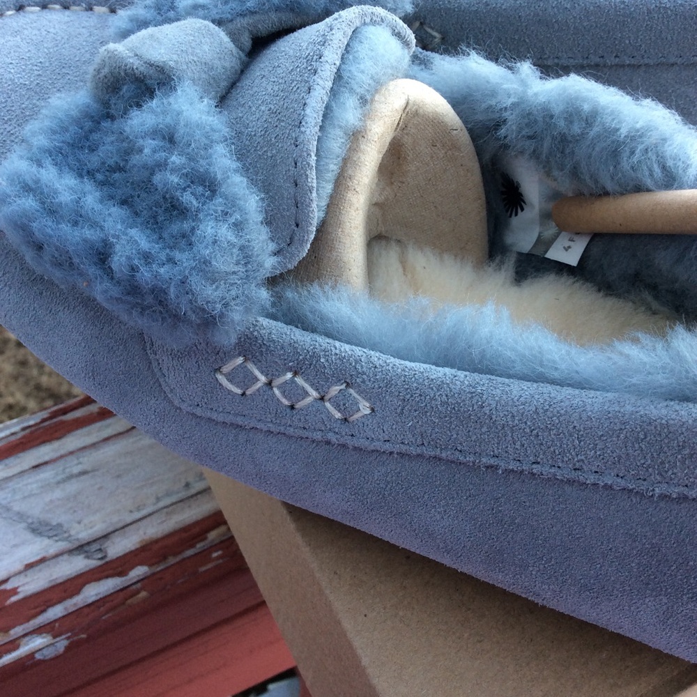 UGG W ANSLEY FUR BOW SLIPPERS - Picture 6 of 8